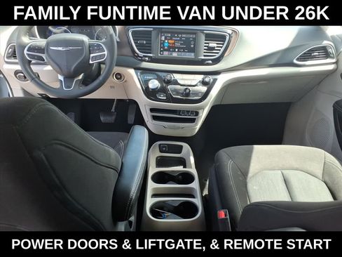 Used 2023 Chrysler Voyager LX FWD image 28