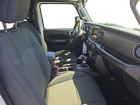 Used 2019 Jeep Wrangler Unlimited Sport S image 15