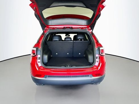 New 2026 Jeep Compass Latitude AWD/4WD image 26