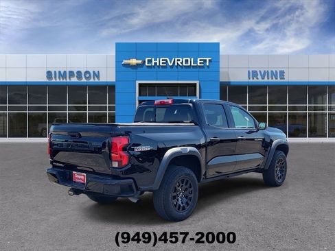 Used 2024 Chevrolet Colorado Trail Boss w/ Advanced Trailering Package AWD/4WD image 8