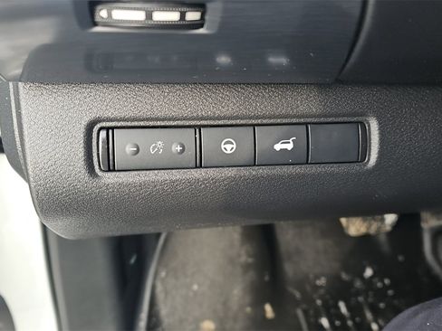 Used 2023 Nissan Pathfinder SL image 21