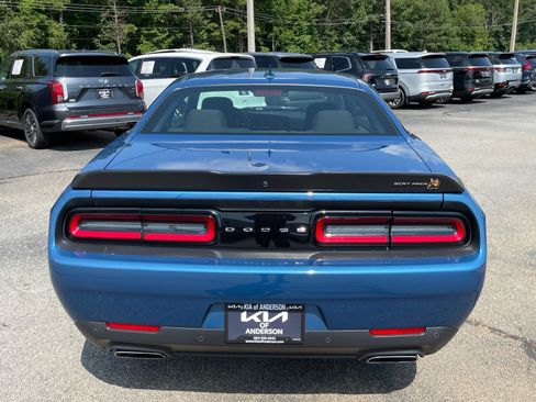 Used 2021 Dodge Challenger R/T Scat Pack RWD image 5