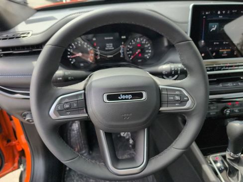 New 2026 Jeep Compass Latitude image 15