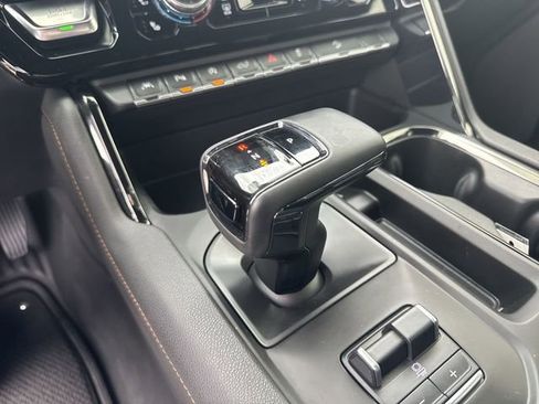 Used 2024 GMC Sierra 1500 AT4 w/ Technology Package image 16