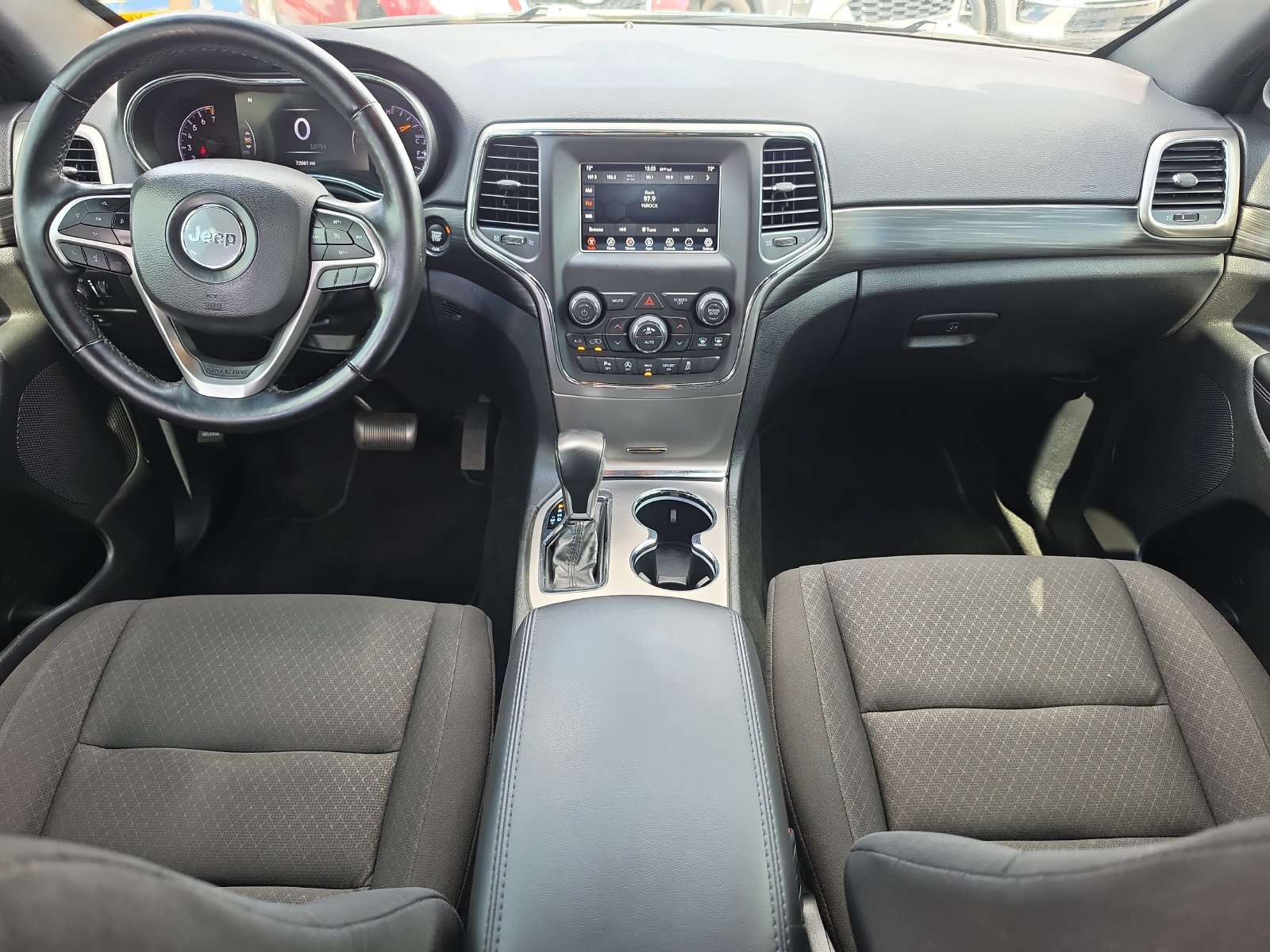 Used 2021 Jeep Grand Cherokee Laredo w/ Security & Convenience Group RWD image 9