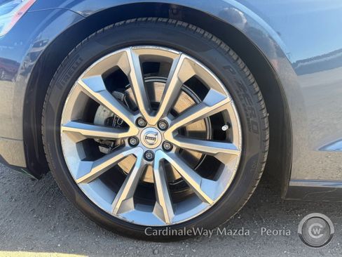 Used 2019 Volvo S60 T5 Momentum w/ Premium Package image 12