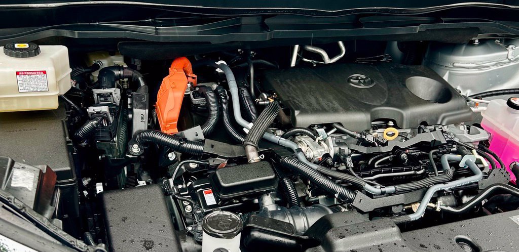 Certified 2024 Toyota Sienna LE AWD/4WD image 28