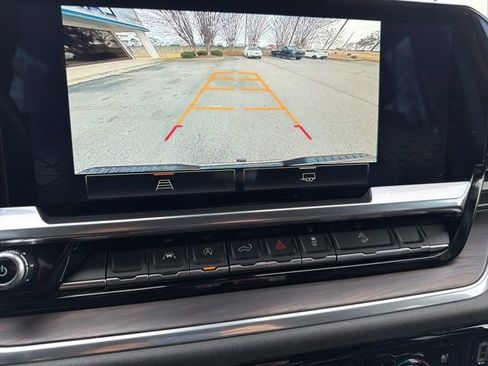 Used 2023 GMC Sierra 1500 SLT w/ SLT Premium Package image 17