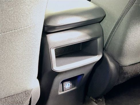 Used 2021 Toyota RAV4 LE image 22