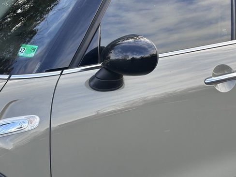 Used 2019 MINI Cooper S image 11