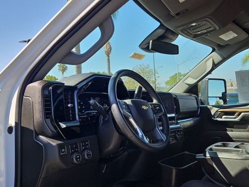 Used 2024 Chevrolet Silverado 2500 LT w/ All Star Edition AWD/4WD image 10