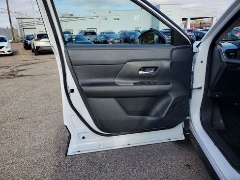 New 2026 Nissan Kicks SV image 14