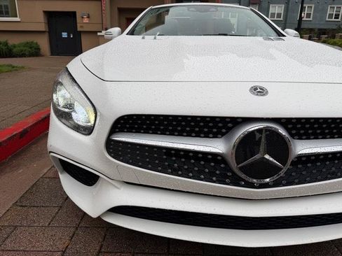 Used 2018 Mercedes-Benz SL 550 image 22