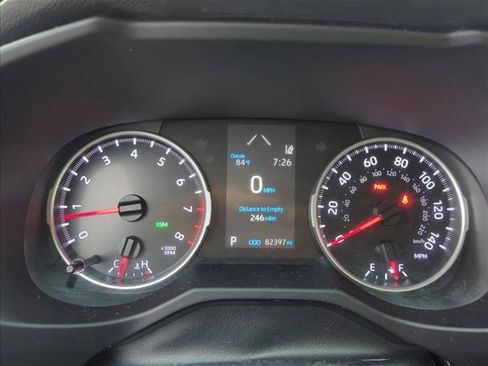 Used 2022 Toyota RAV4 XLE AWD/4WD image 16