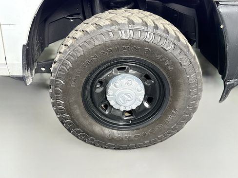 Used 2024 RAM 2500 Tradesman w/ Bed Utility Group image 32