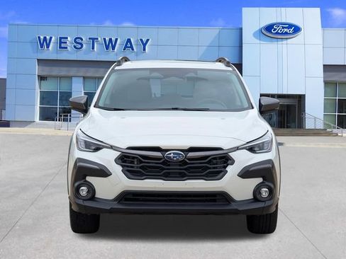 Used 2024 Subaru Crosstrek 2.5i Limited w/ Crosstrek Mirror Package AWD/4WD image 8