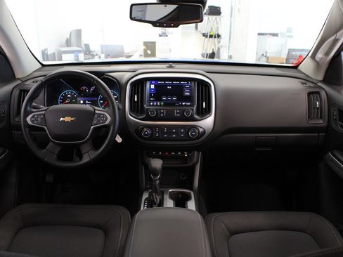 Used 2022 Chevrolet Colorado LT w/ Safety Package RWD image 16