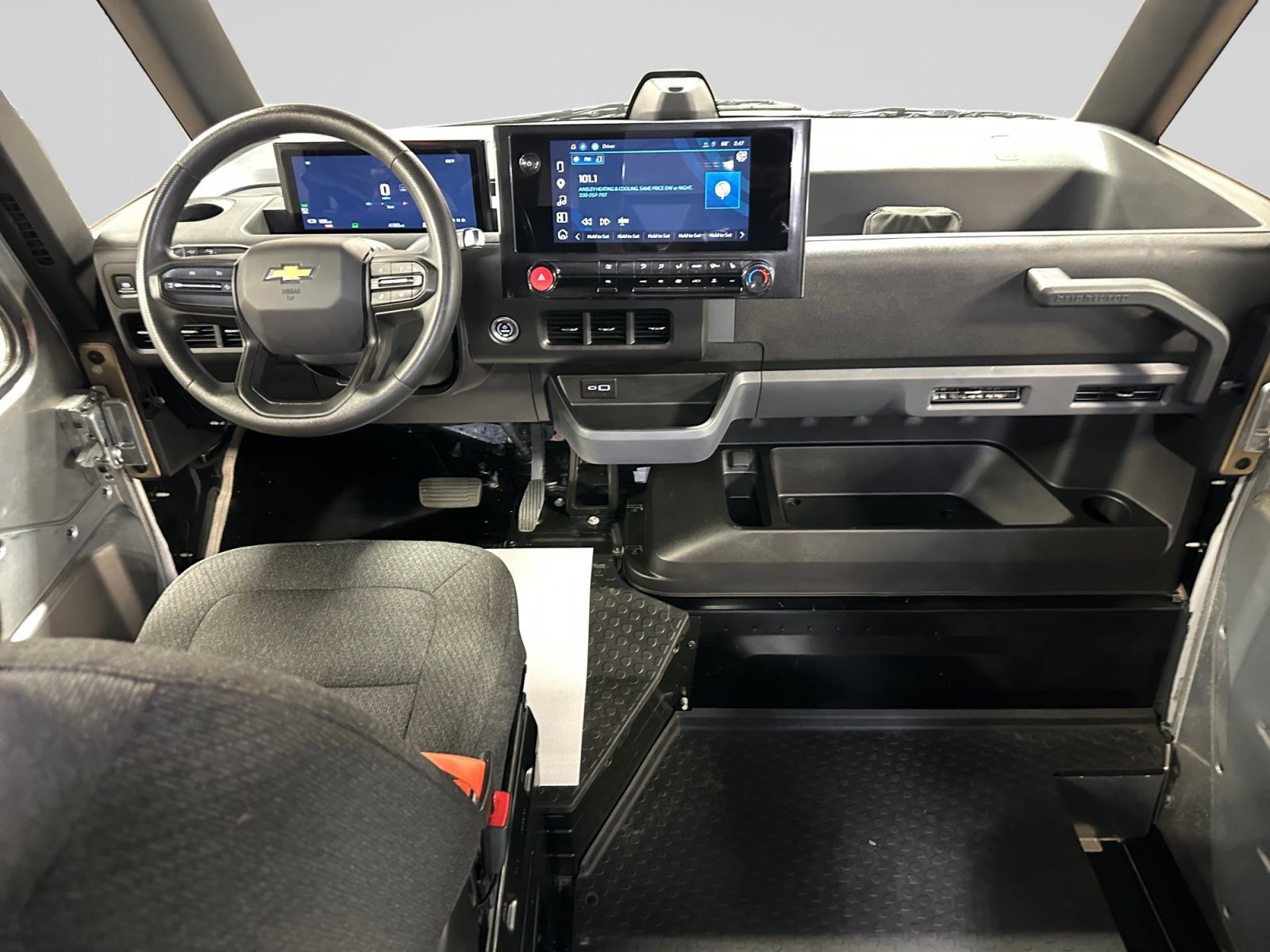 Used 2025 Chevrolet Brightdrop 600 FWD image 14