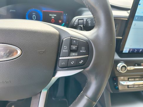 Used 2020 Ford Explorer Platinum w/ Premium Technology Package image 23