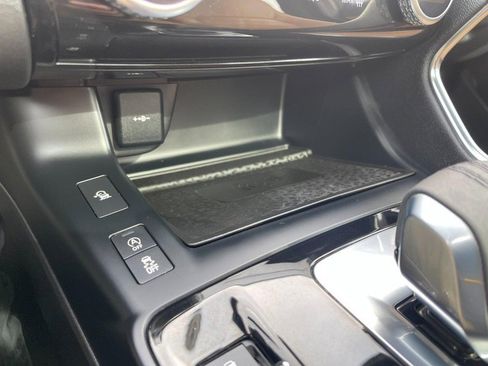 Used 2022 Jaguar E-PACE SE AWD/4WD image 37