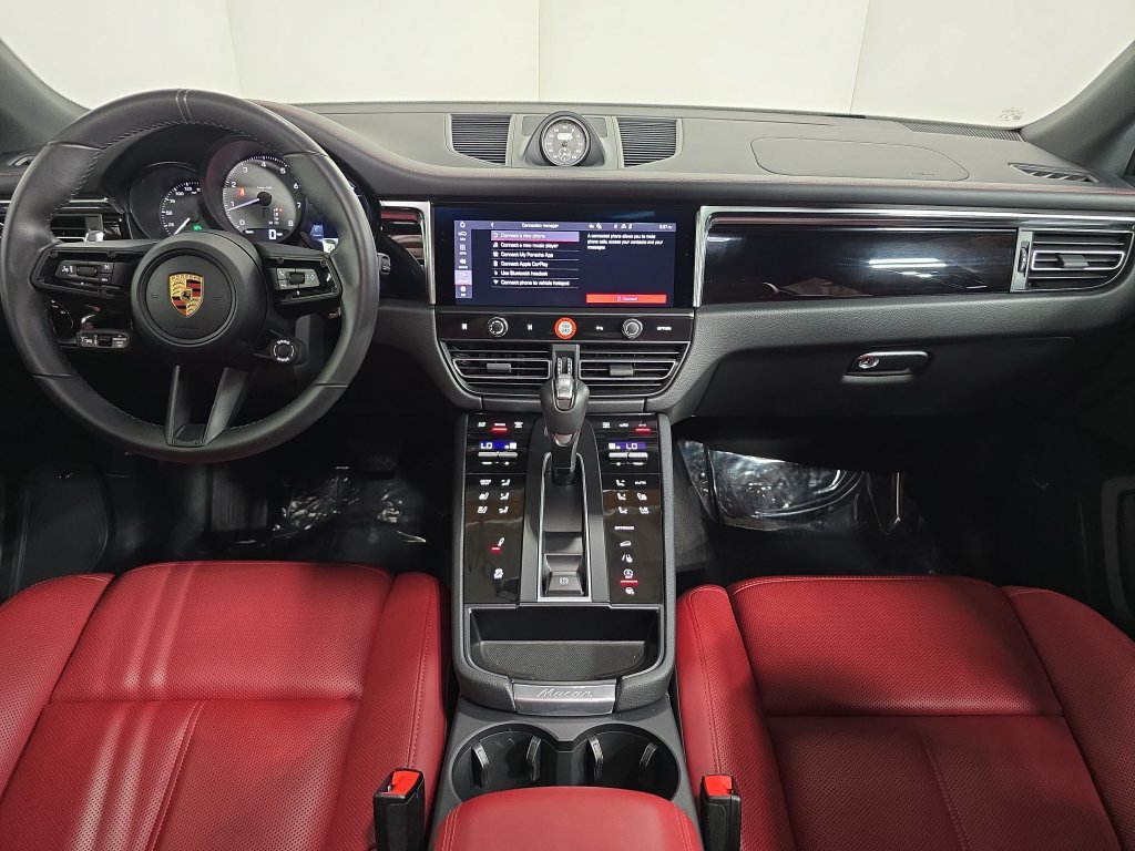 Certified 2026 Porsche Macan S AWD/4WD image 13