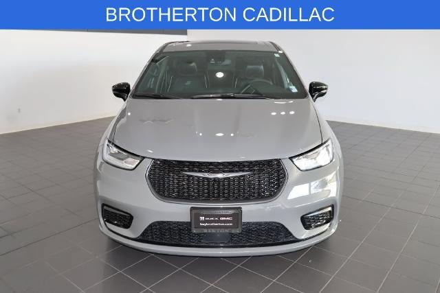 Used 2023 Chrysler Pacifica Limited w/ S Appearance Package FWD image 11