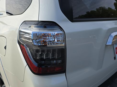 Certified 2022 Toyota 4Runner Limited image 34