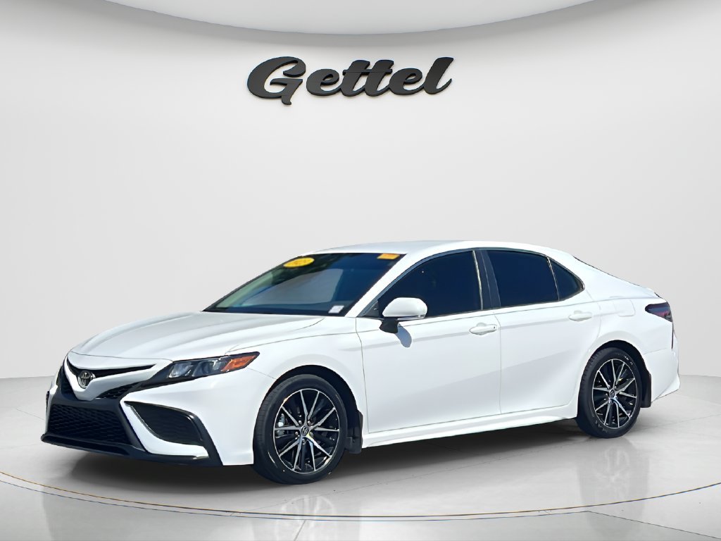 Used 2023 Toyota Camry SE FWD image 9