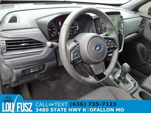 Used 2025 Subaru Forester Premium image 8