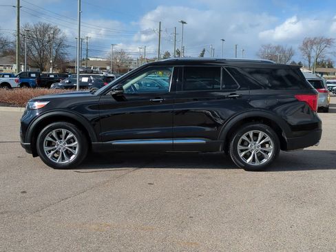 Used 2023 Ford Explorer Limited w/ Equipment Group 301A image 5