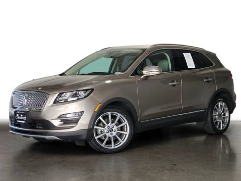 Used 2019 Lincoln MKC Reserve w/ MKC Climate Package FWD image 1