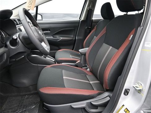 New 2025 Nissan Versa SR w/ Trunk Package image 19