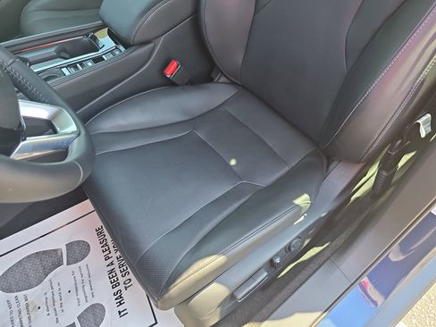 Used 2023 Honda Accord Touring image 14