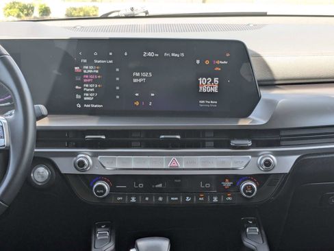 Certified 2025 Kia Telluride S FWD image 23