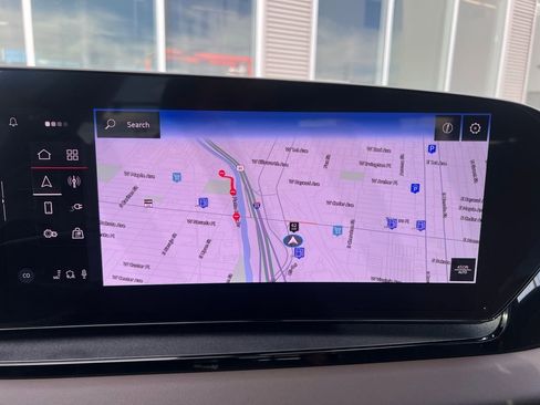 Used 2025 Audi Q6 e-tron Premium w/ Convenience Package image 20