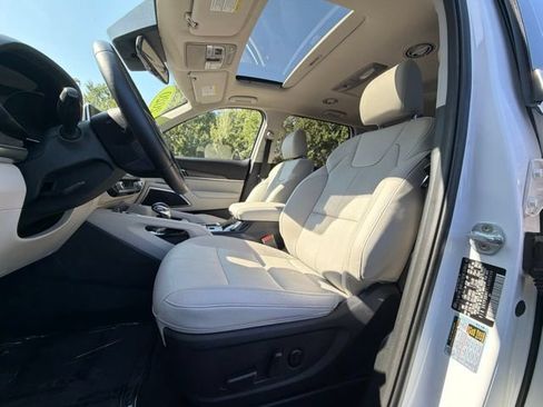 Used 2020 Kia Telluride EX w/ EX Premium Package AWD/4WD image 14
