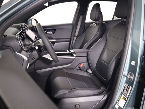 Used 2026 Mercedes-Benz GLC 300 4MATIC image 27