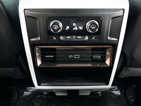 Used 2024 GMC Hummer EV 2X AWD/4WD image 33