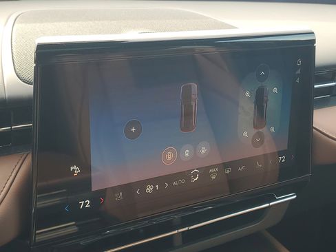 New 2026 Lincoln Nautilus Reserve image 25