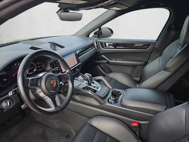 Used 2022 Porsche Cayenne Coupe AWD/4WD image 10