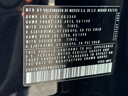 Used 2023 Volkswagen Tiguan SE R-Line FWD image 29