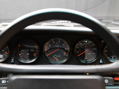 Used 1987 Porsche 911 Carrera RWD image 65