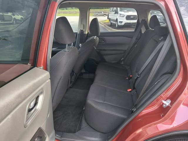 Used 2026 Nissan Rogue S FWD image 13
