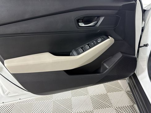 Used 2025 Honda Accord LX image 14