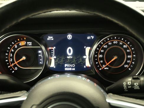 Used 2022 Jeep Wrangler Unlimited Sahara AWD/4WD image 8