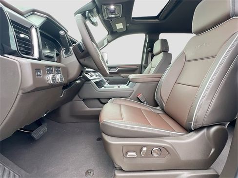 New 2026 GMC Sierra 2500 Denali w/ Denali Reserve Package image 15