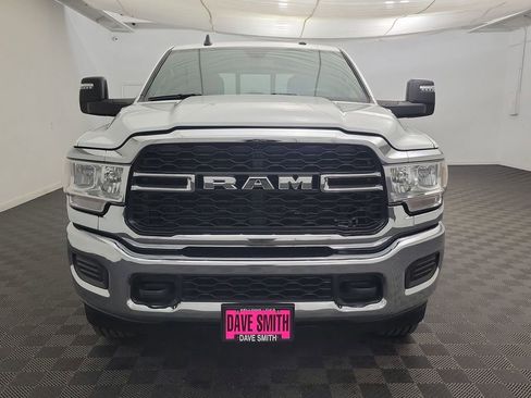 Used 2024 RAM 3500 Tradesman w/ Chrome Appearance Group image 5