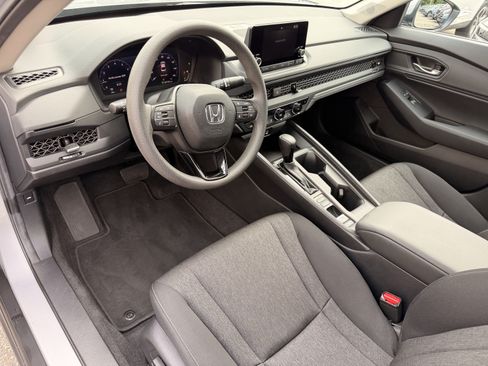 Used 2024 Honda Accord EX image 11