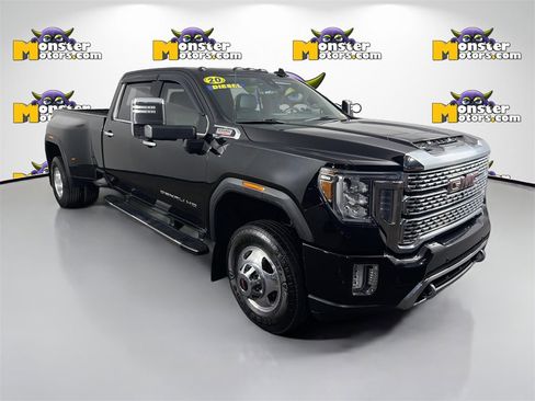 Used 2020 GMC Sierra 3500 Denali w/ Denali Ultimate Package image 3