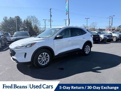 Certified 2022 Ford Escape SE w/ Convenience Package AWD/4WD image 3